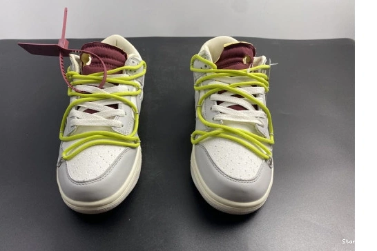 DM1602 106 8 Lot O-W Low Dunk Nike 0827